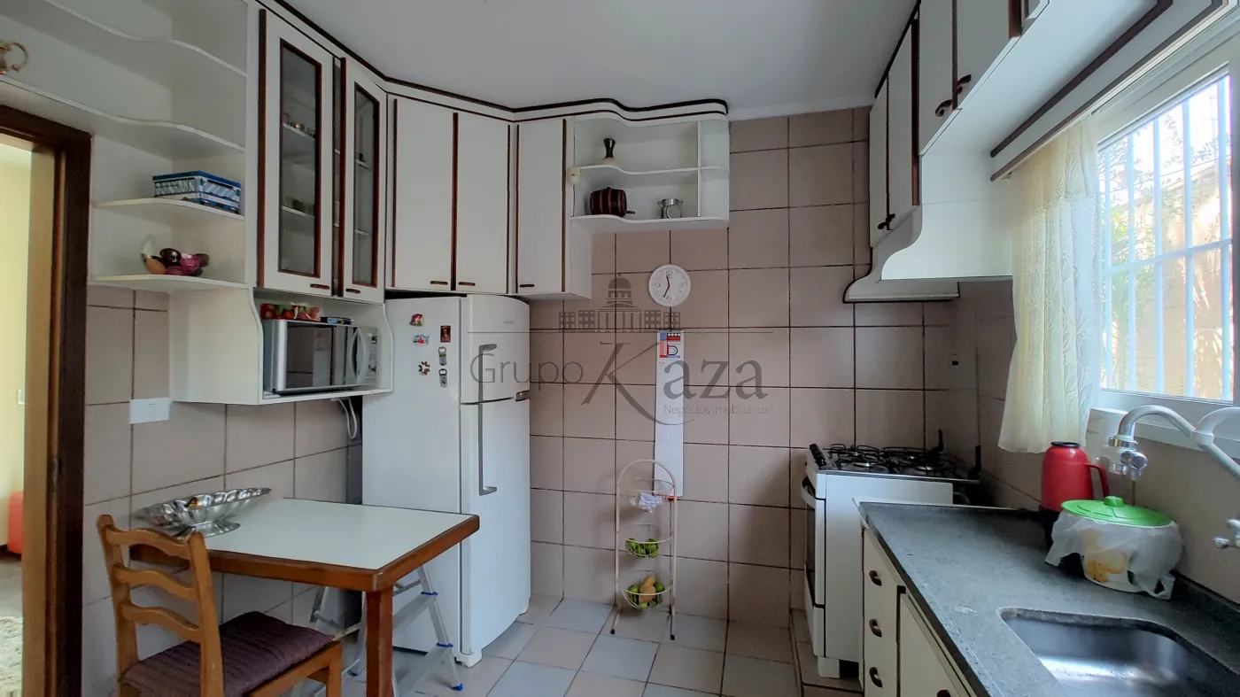 Foto 11 de Casa Sobrado em Jardim Siesta, Jacareí - imagem 11