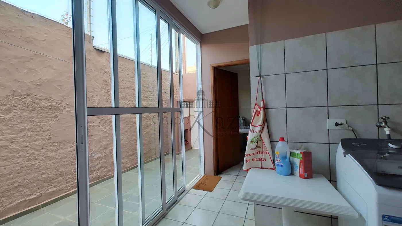 Foto 12 de Casa Sobrado em Jardim Siesta, Jacareí - imagem 12