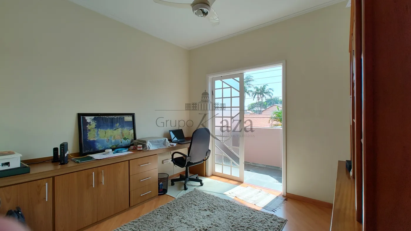 Foto 26 de Casa Sobrado em Jardim Siesta, Jacareí - imagem 26