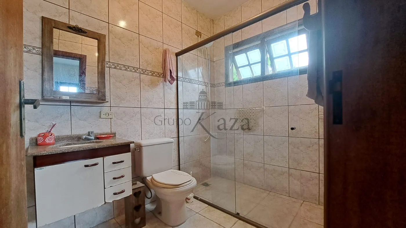 Foto 13 de Casa Padrão em Jardim Santa Maria, Jacareí - imagem 13