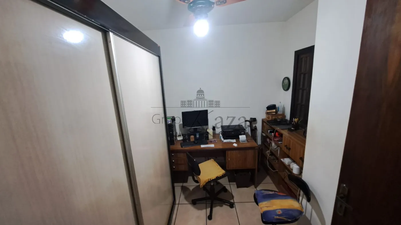 Foto 17 de Casa Padrão em Jardim Santa Maria, Jacareí - imagem 17