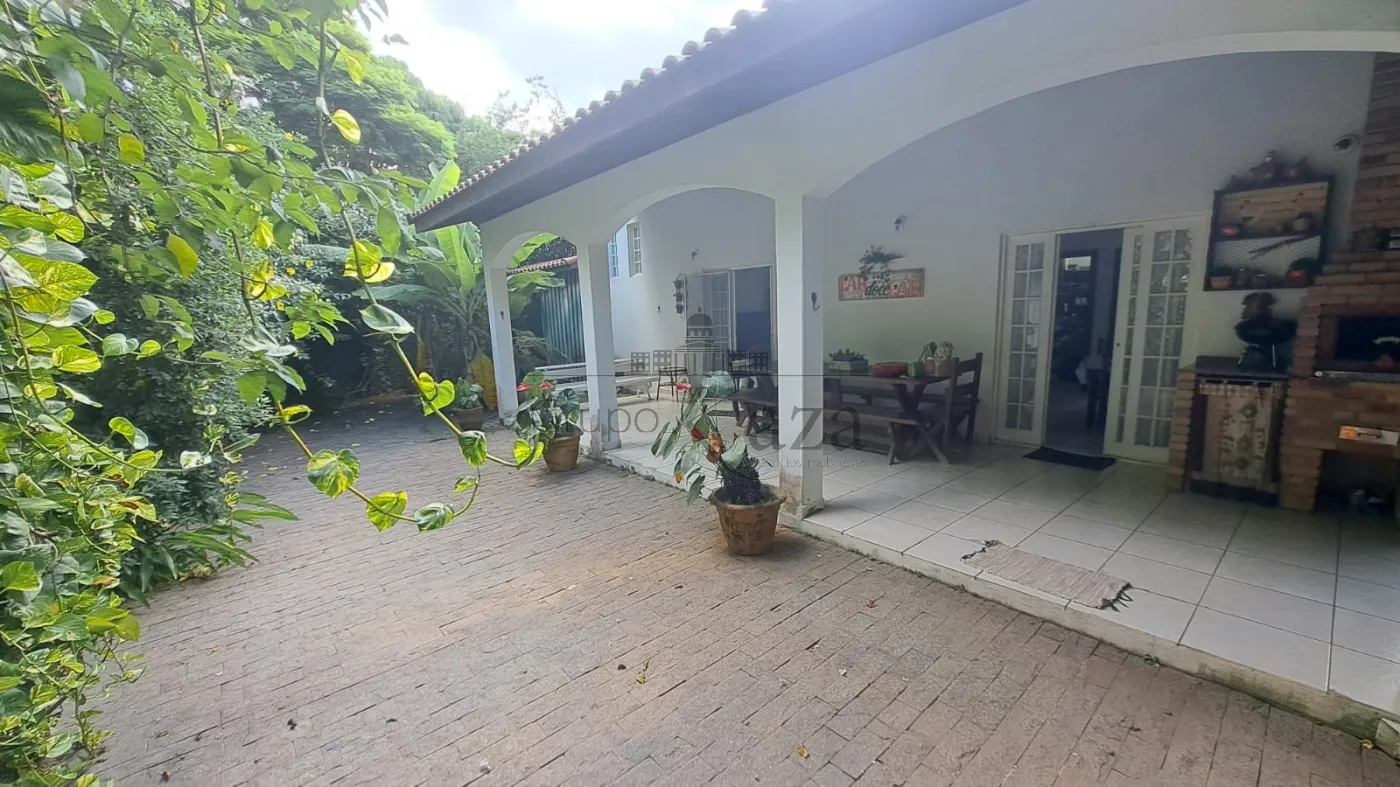 Foto 3 de Casa Padrão em Jardim Santa Maria, Jacareí - imagem 3