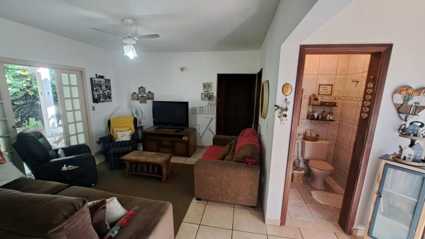 Foto 6 de Casa Padrão em Jardim Santa Maria, Jacareí - imagem 6