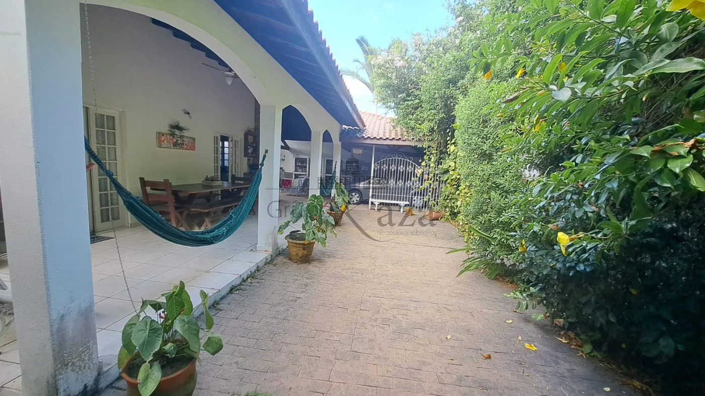 Foto 2 de Casa Padrão em Jardim Santa Maria, Jacareí - imagem 2