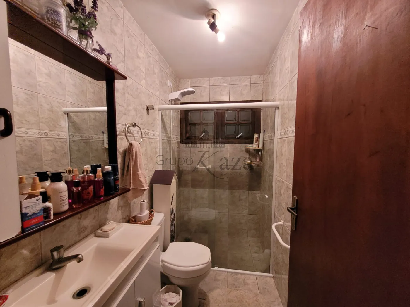 Foto 19 de Casa Padrão em Jardim Santa Maria, Jacareí - imagem 19