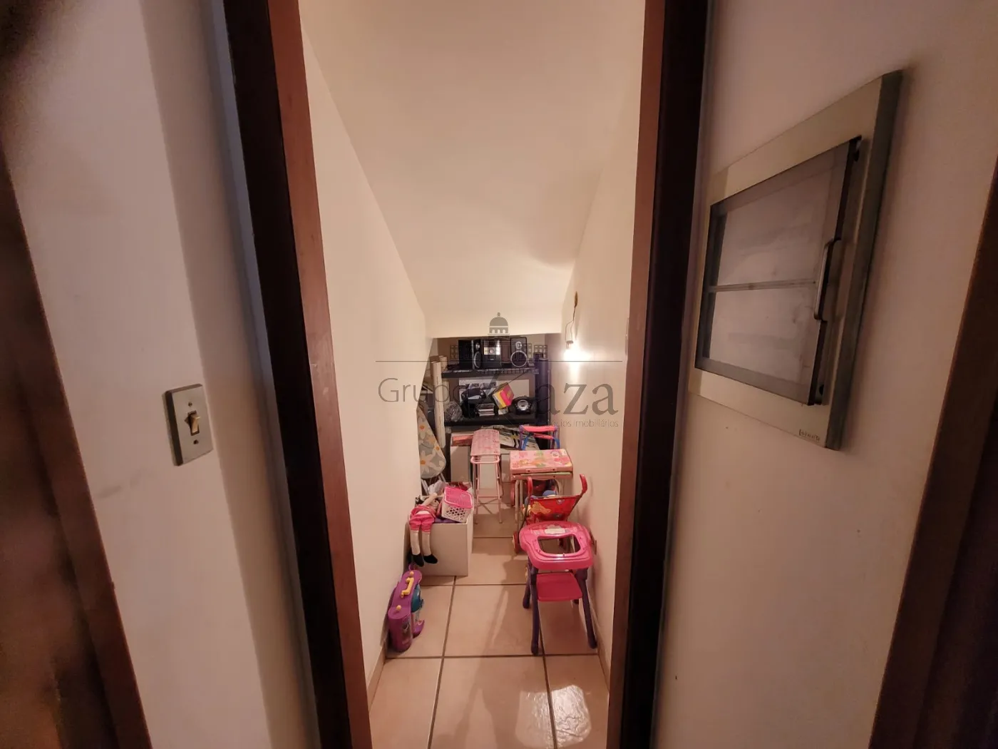 Foto 20 de Casa Padrão em Jardim Santa Maria, Jacareí - imagem 20
