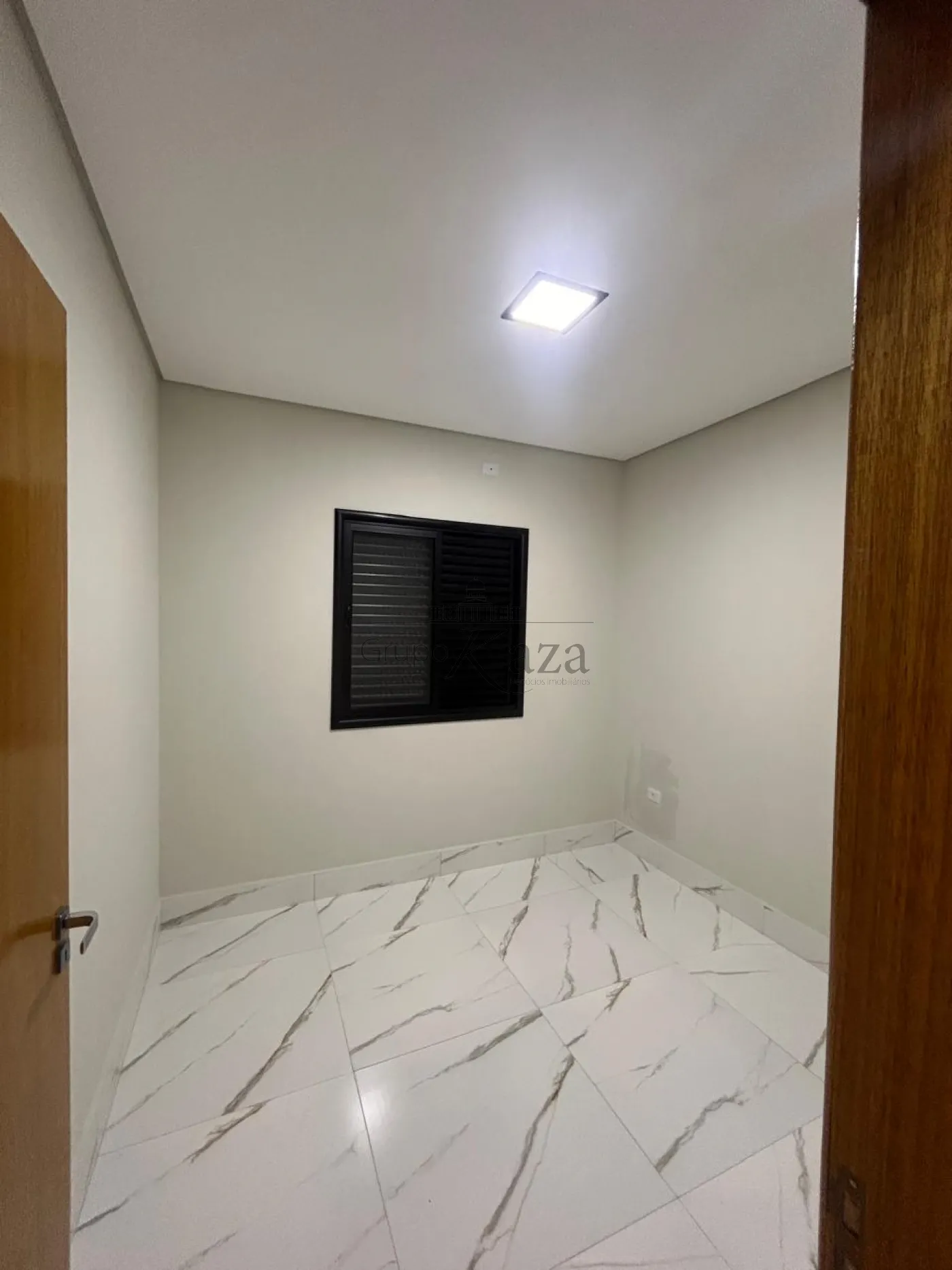 Foto 9 de Casa Padrão em Vila Santos, Caçapava - imagem 9