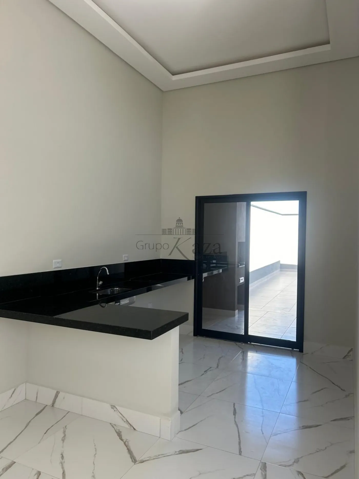Foto 2 de Casa Padrão em Vila Santos, Caçapava - imagem 2