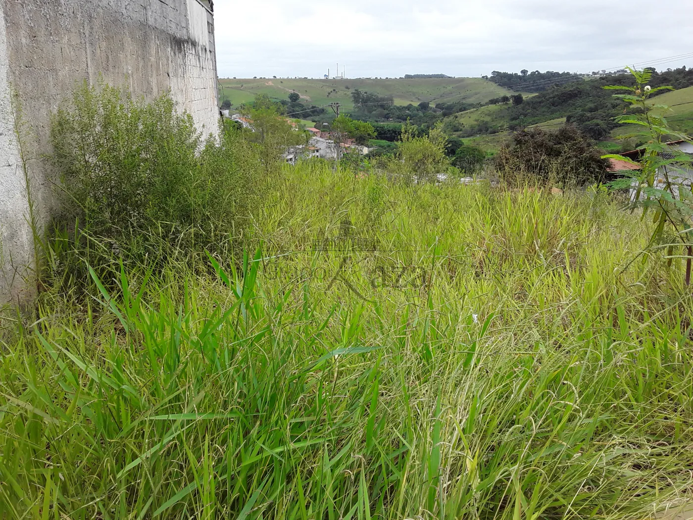 Foto 1 de Terreno Padrão em Jardim dos Bandeirantes, São José dos Campos - imagem 1
