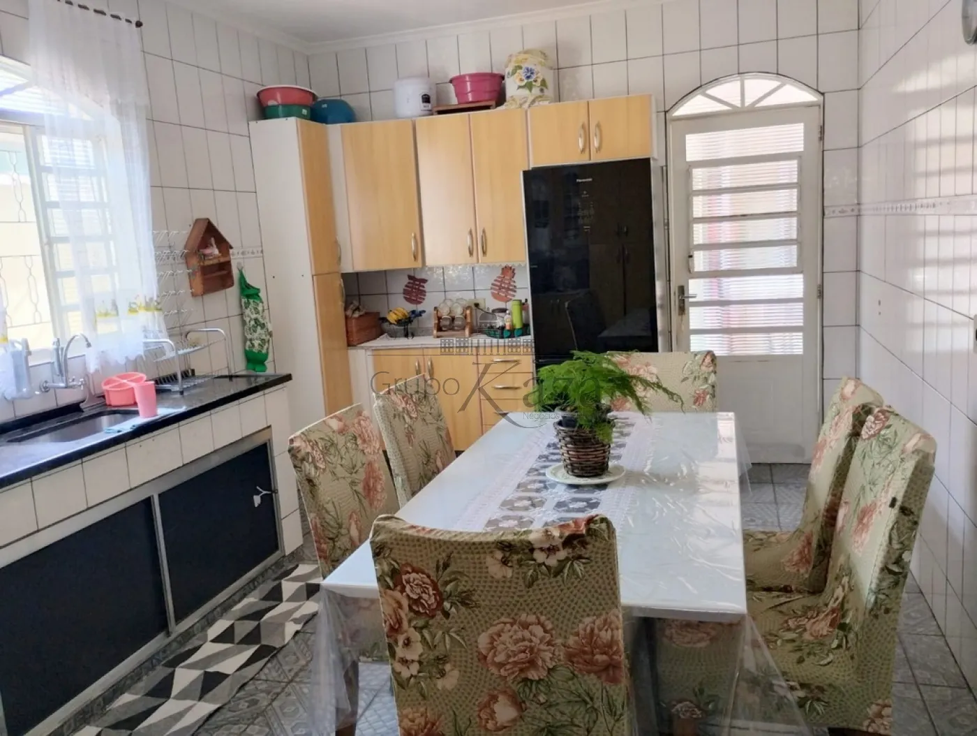 Foto 4 de Casa Comercial  Residencial em Parque Meia Lua, Jacareí - imagem 4