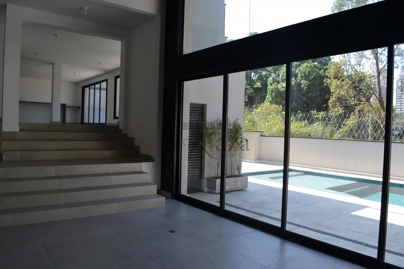 Foto 2 de Casa Padrão em Cidade Jardim, São Paulo - imagem 2