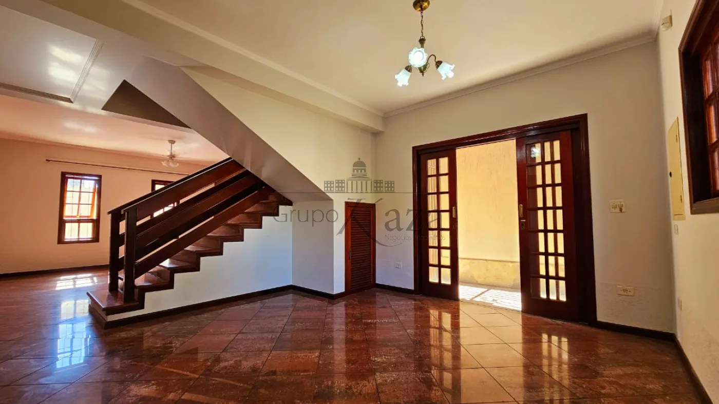 Foto 4 de Casa Sobrado em Jardim Santa Maria, Jacareí - imagem 4