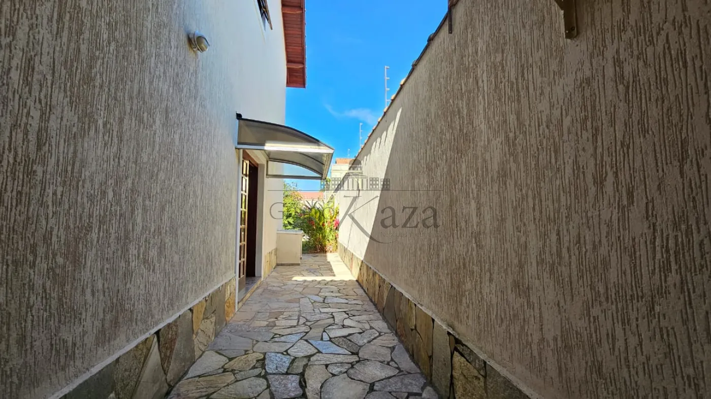 Foto 29 de Casa Sobrado em Jardim Santa Maria, Jacareí - imagem 29