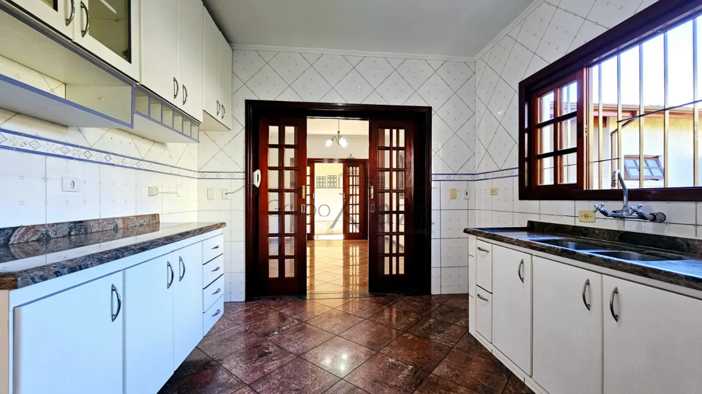 Foto 10 de Casa Sobrado em Jardim Santa Maria, Jacareí - imagem 10