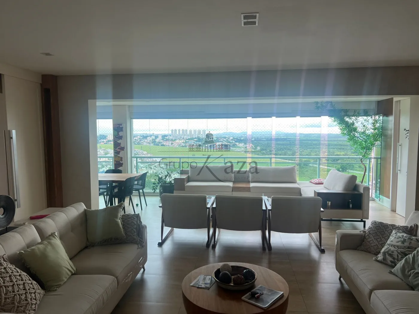 Foto 1 de Apartamento Padrão em Jardim das Colinas, São José dos Campos - imagem 1