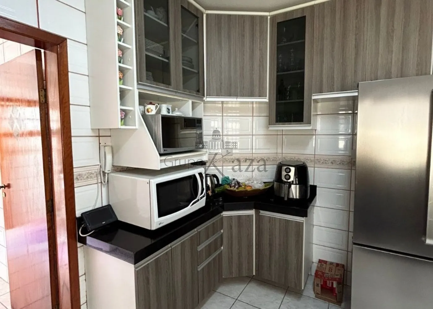 Foto 6 de Casa Padrão em Jardim Santa Maria, Jacareí - imagem 6