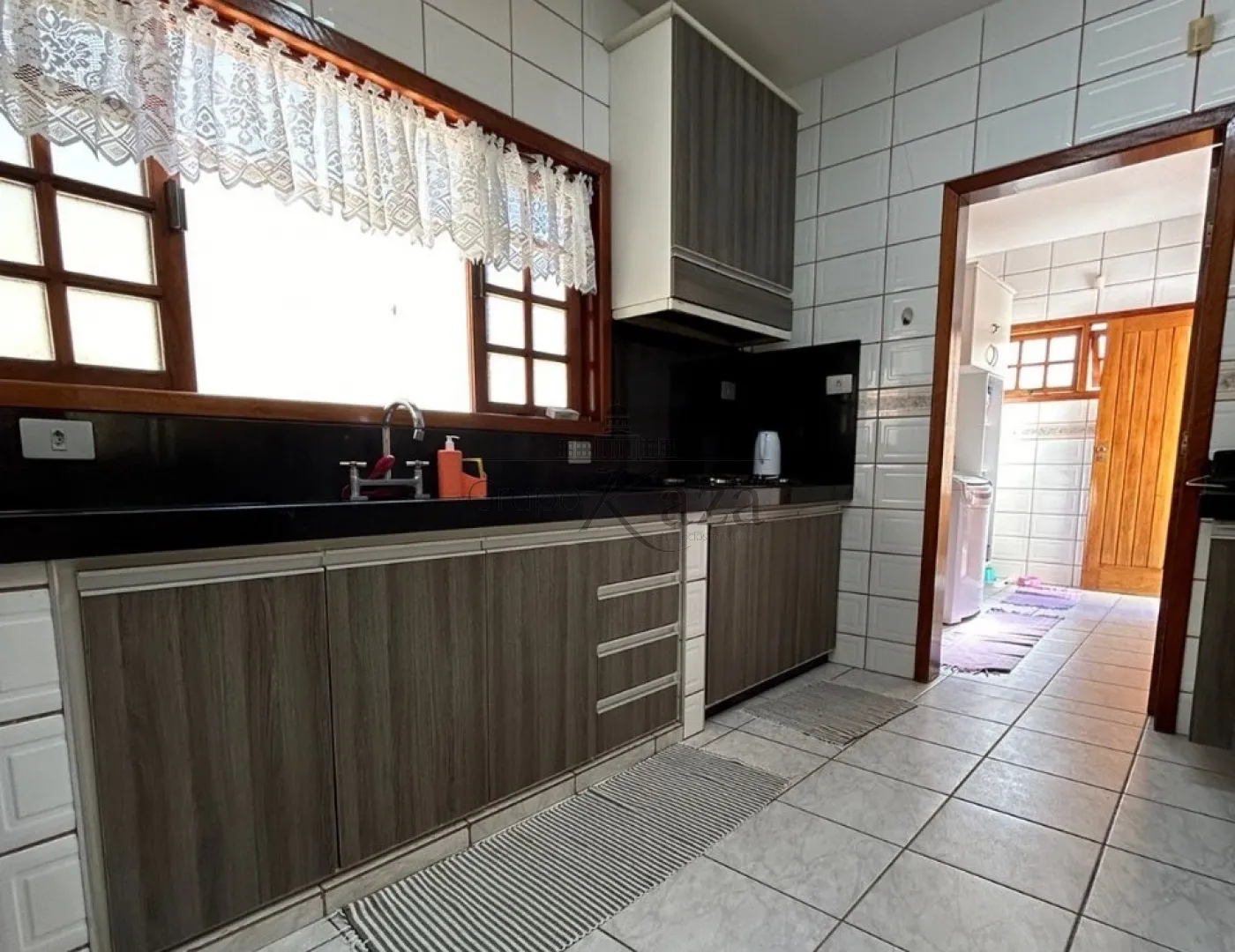 Foto 9 de Casa Padrão em Jardim Santa Maria, Jacareí - imagem 9