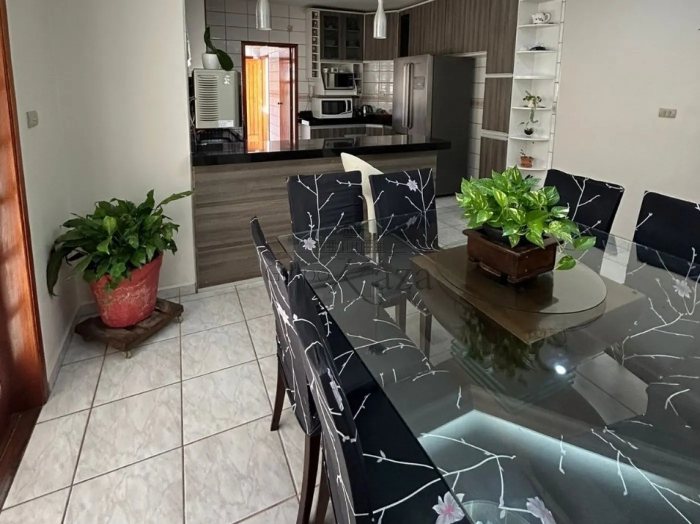 Foto 3 de Casa Padrão em Jardim Santa Maria, Jacareí - imagem 3