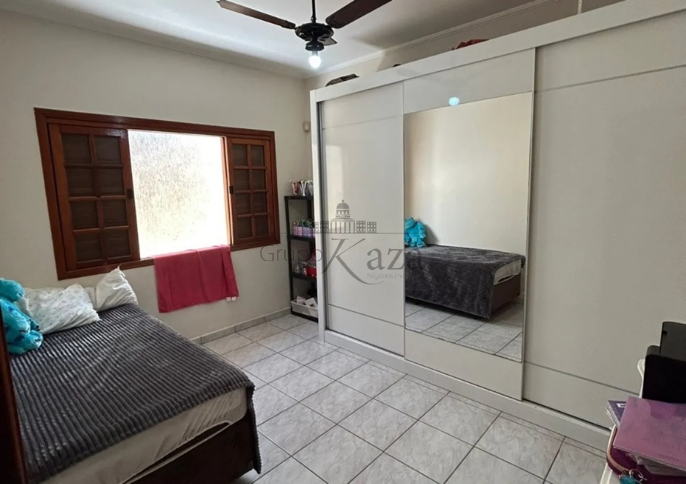Foto 23 de Casa Padrão em Jardim Santa Maria, Jacareí - imagem 23