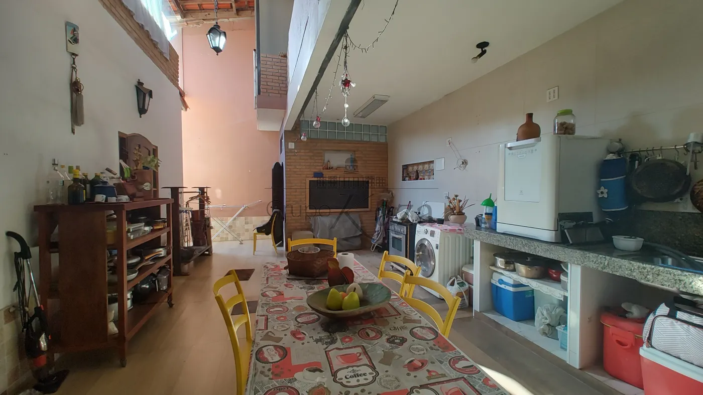 Foto 10 de Casa Sobrado em Jardim das Industrias, Jacareí - imagem 10
