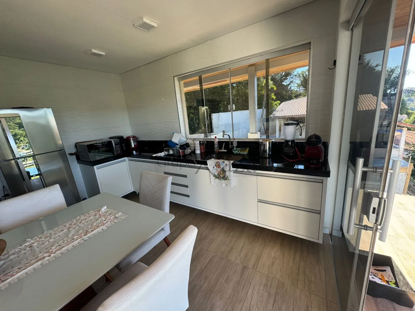 Foto 4 de Comercial Casa em Chácaras Condomínio Recanto Pássaros II, Jacareí - imagem 4