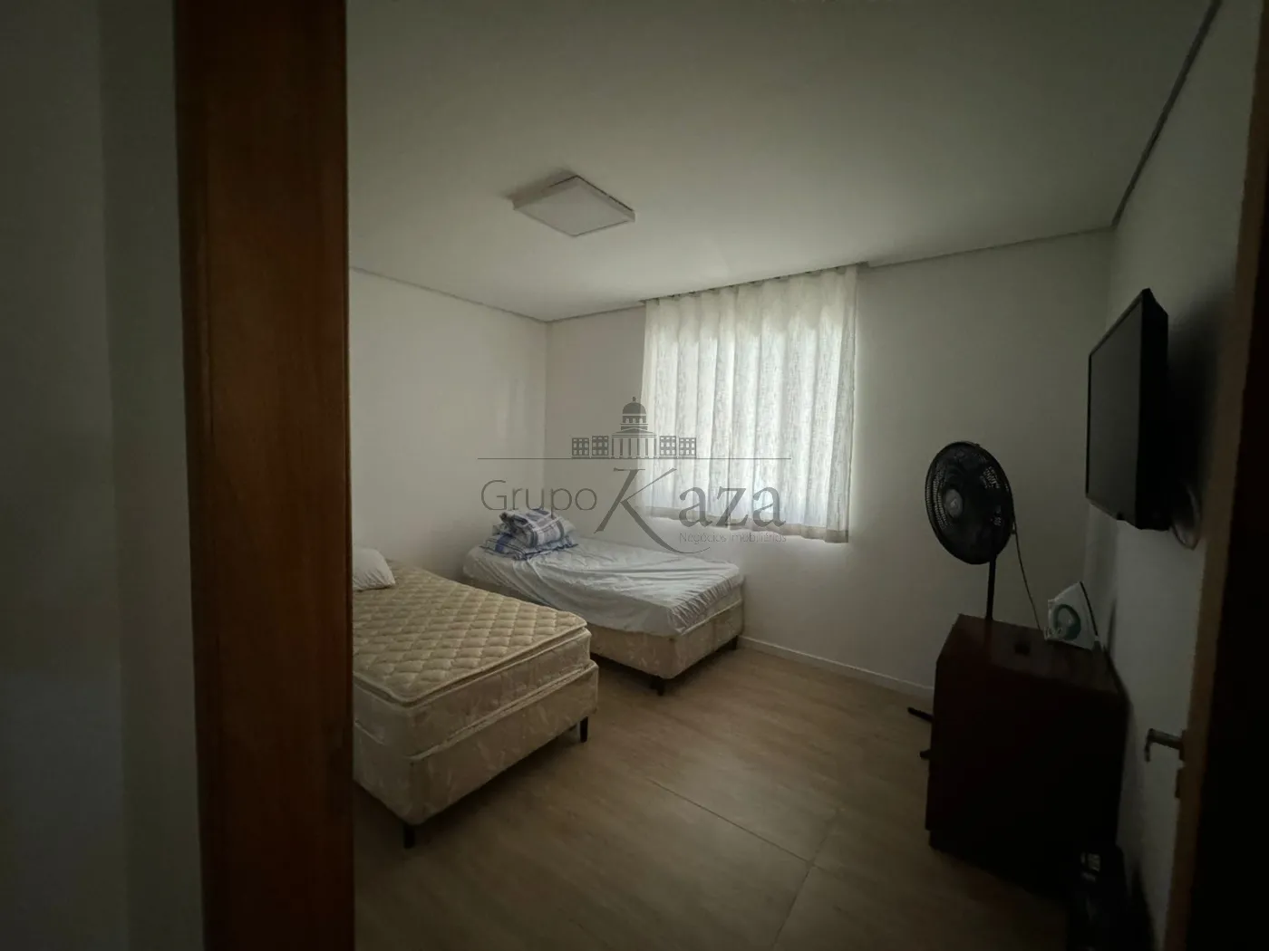 Foto 10 de Comercial Casa em Chácaras Condomínio Recanto Pássaros II, Jacareí - imagem 10