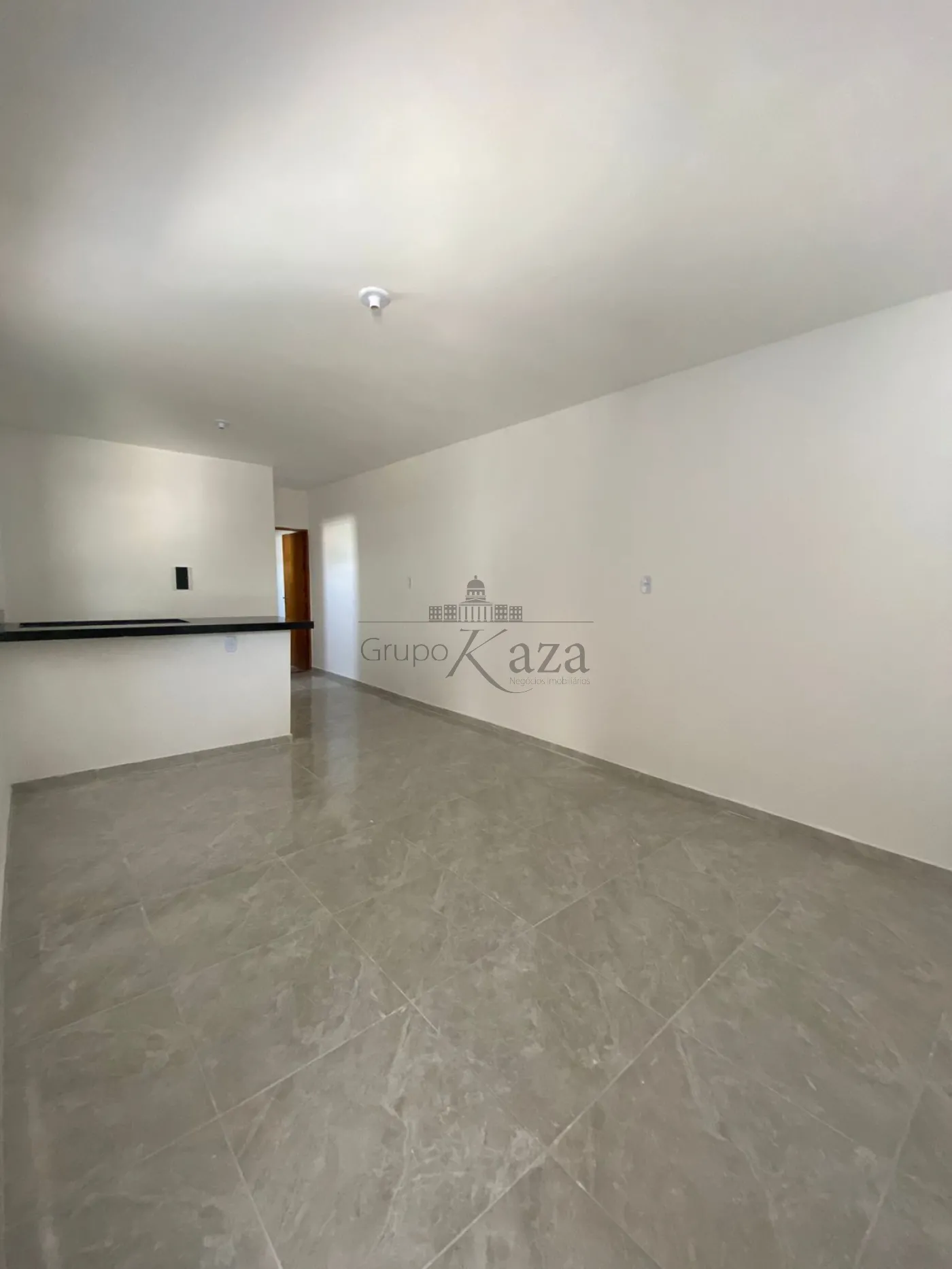 Foto 1 de Casa Padrão em Jardim Mariana II, São José dos Campos - imagem 1