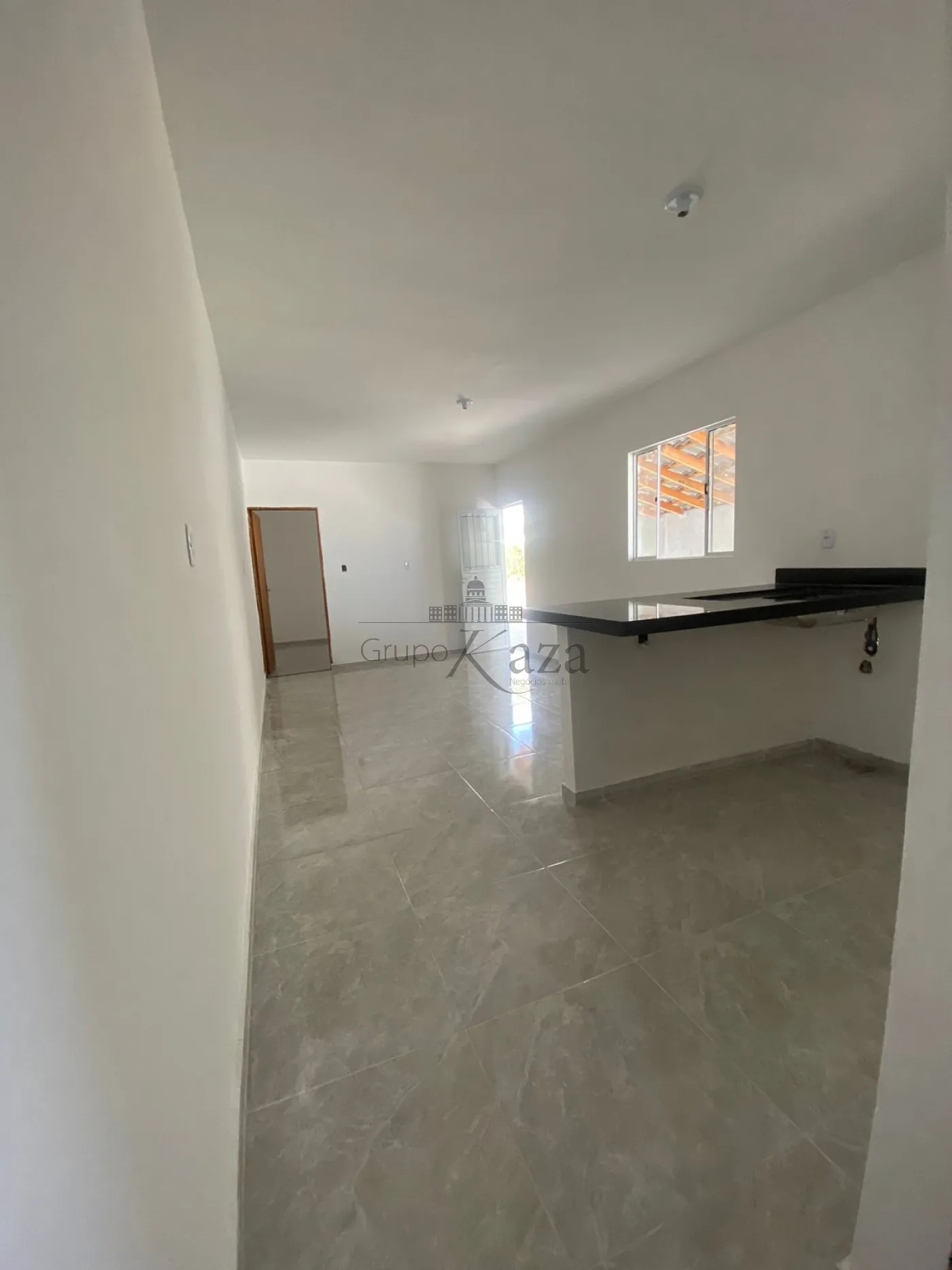 Foto 3 de Casa Padrão em Jardim Mariana II, São José dos Campos - imagem 3