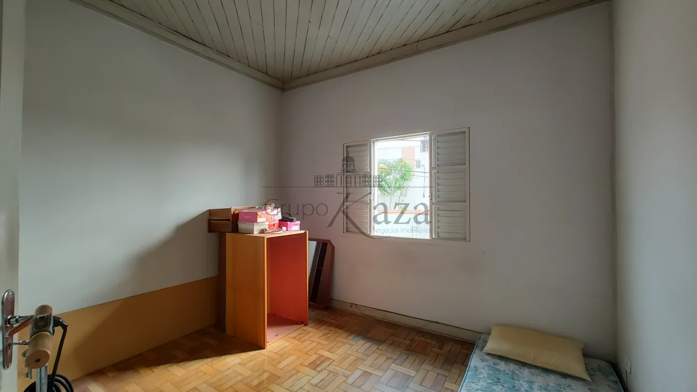 Foto 15 de Casa Padrão em Parque Santo Antônio, Jacareí - imagem 15