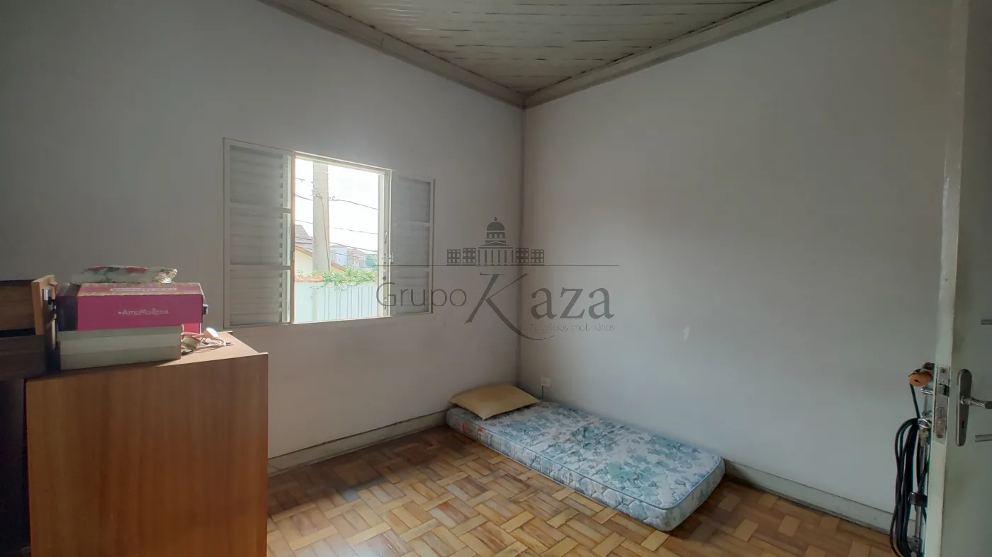 Foto 16 de Casa Padrão em Parque Santo Antônio, Jacareí - imagem 16