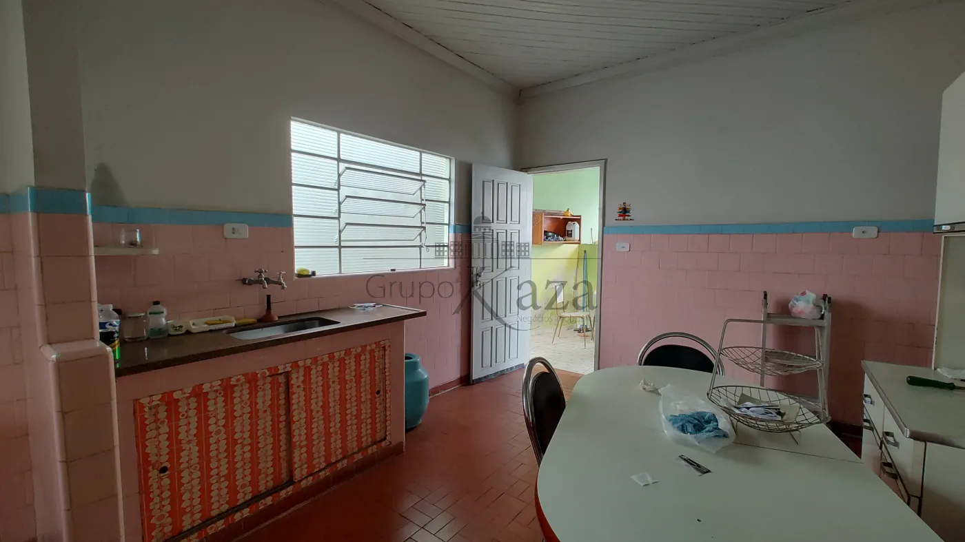 Foto 7 de Casa Padrão em Parque Santo Antônio, Jacareí - imagem 7