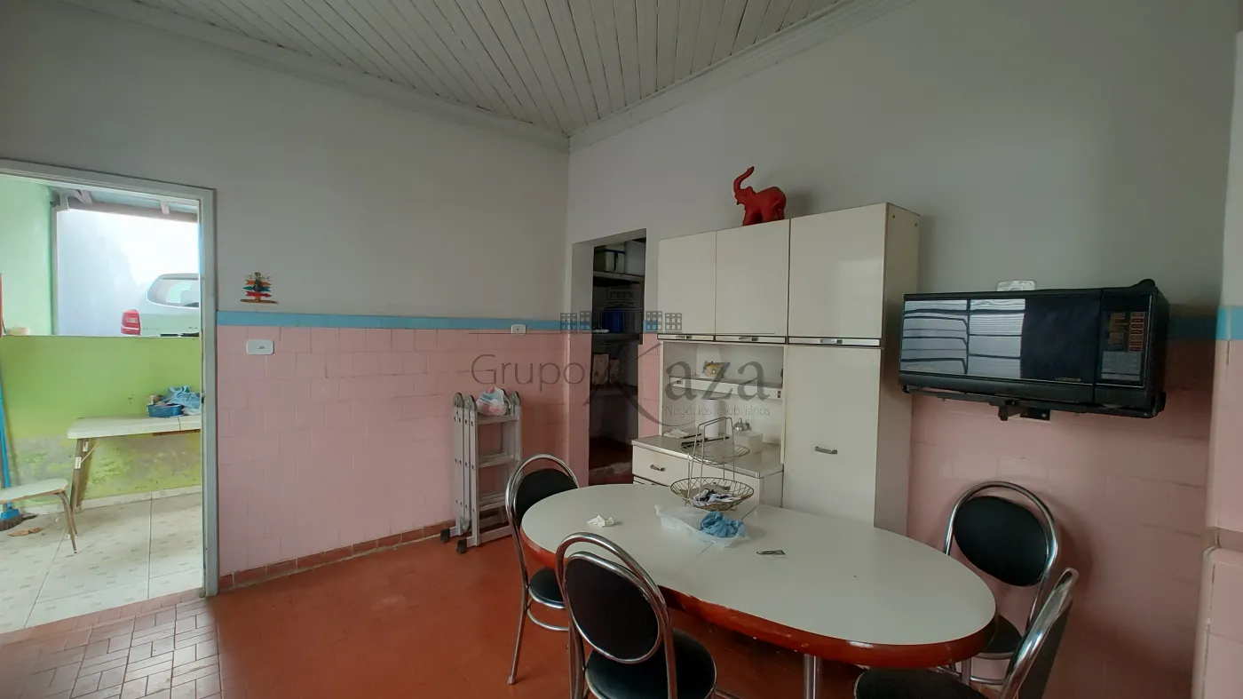 Foto 6 de Casa Padrão em Parque Santo Antônio, Jacareí - imagem 6