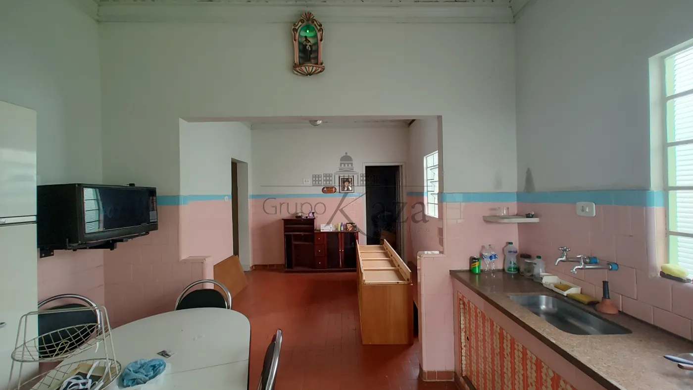 Foto 10 de Casa Padrão em Parque Santo Antônio, Jacareí - imagem 10