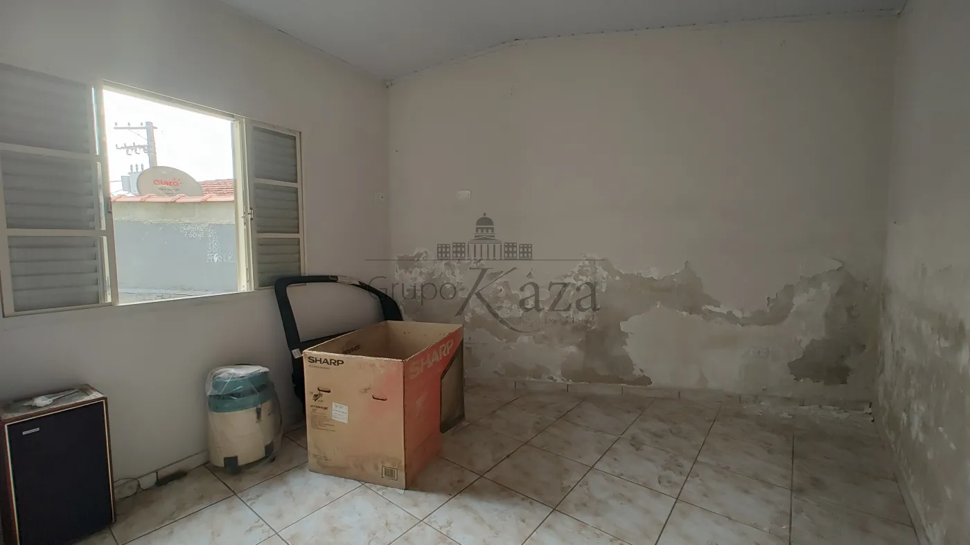 Foto 24 de Casa Padrão em Parque Santo Antônio, Jacareí - imagem 24