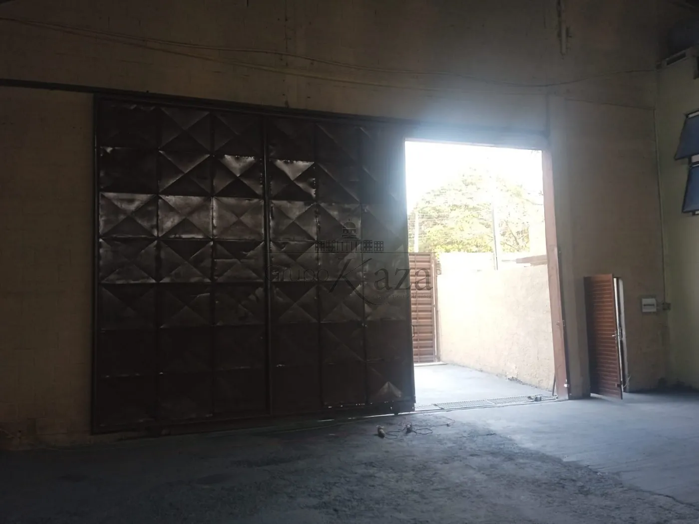 Foto 2 de Comercial Galpão em Chácaras Reunidas, São José dos Campos - imagem 2