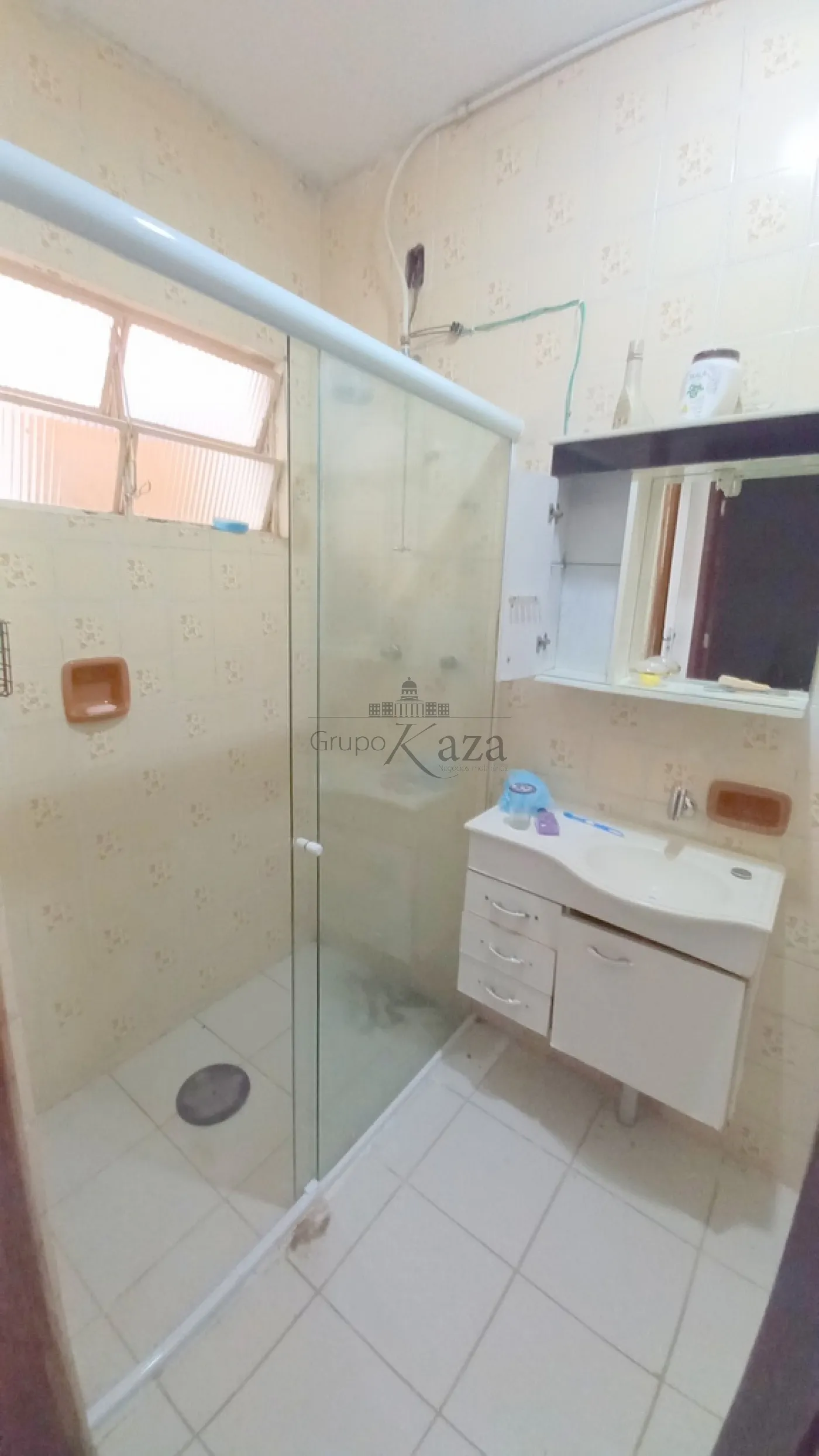Foto 9 de Casa Padrão em Conjunto Residencial Trinta e Um de Março, São José dos Campos - imagem 9