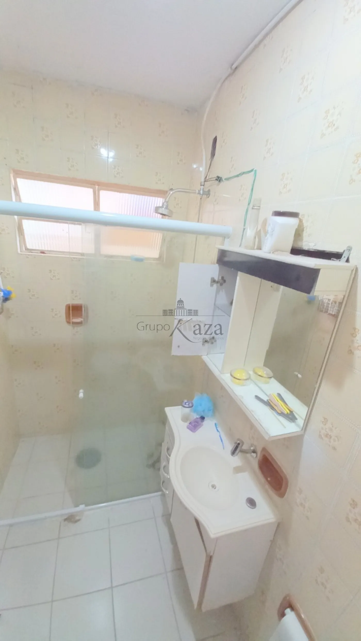 Foto 10 de Casa Padrão em Conjunto Residencial Trinta e Um de Março, São José dos Campos - imagem 10