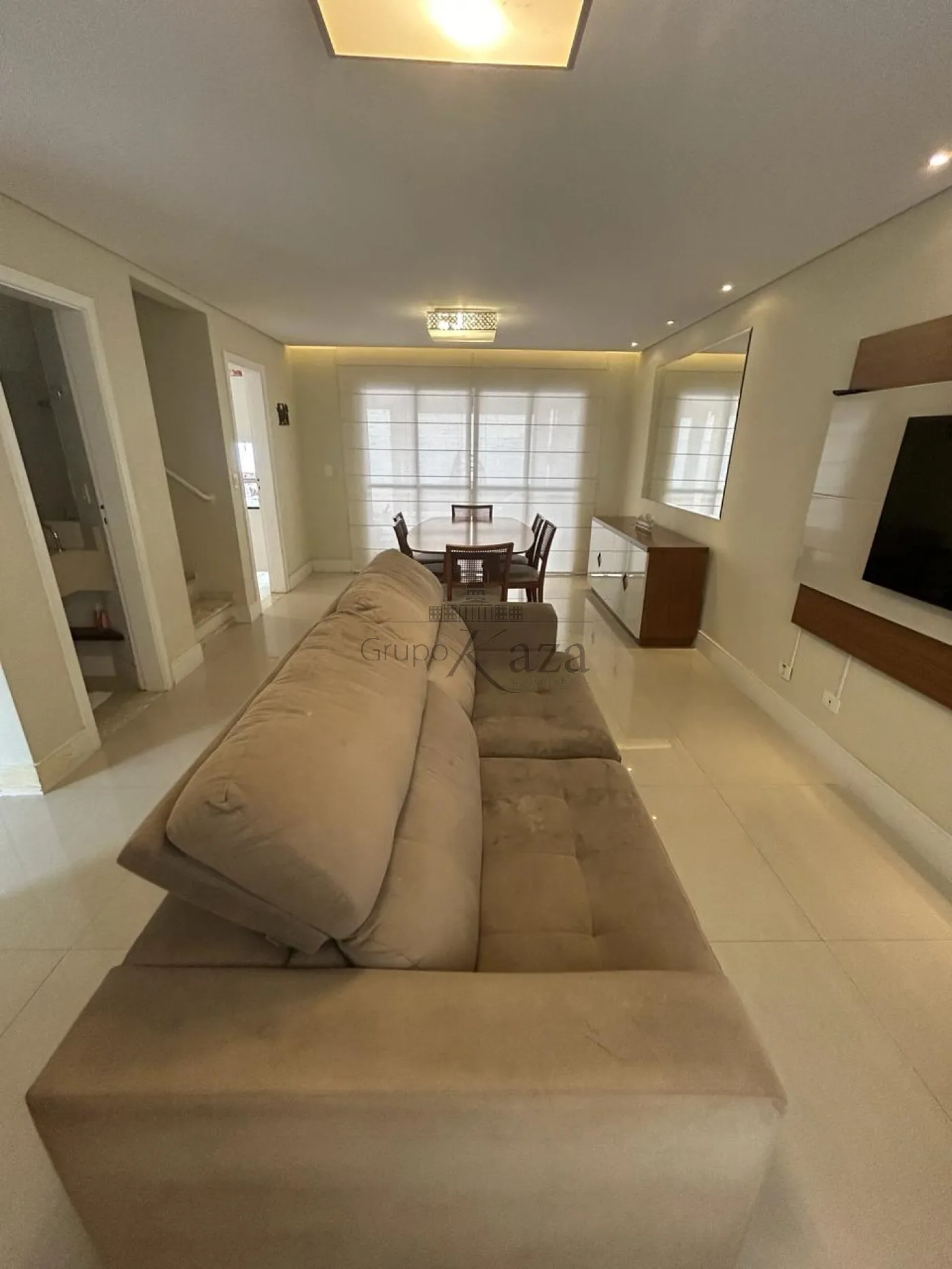 Foto 2 de Casa Condomínio em Vila Branca, Jacareí - imagem 2