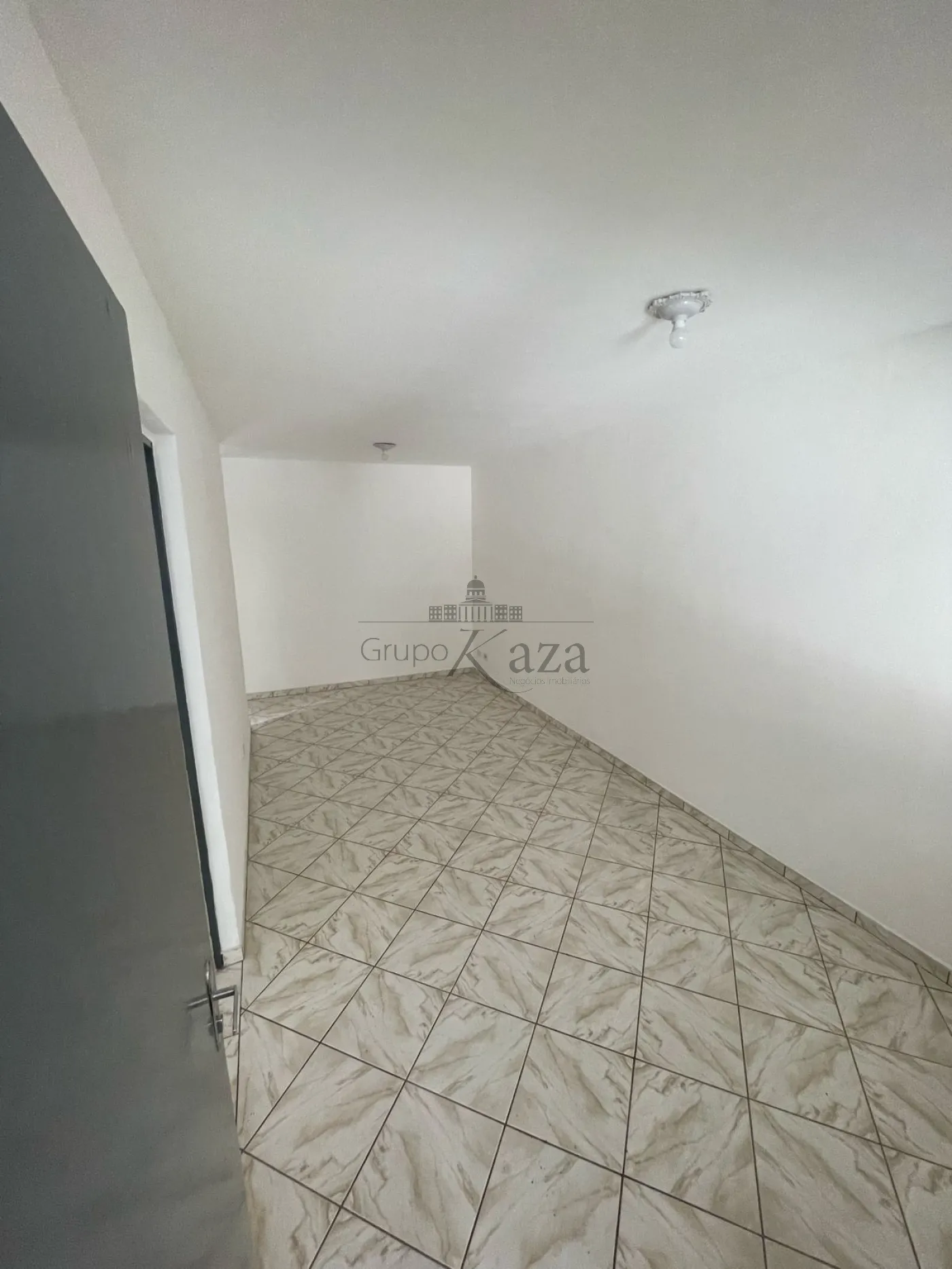 Foto 1 de Casa Padrão em Parque Califórnia, Jacareí - imagem 1 Foto 1 de Casa Padrão em Parque Califórnia, Jacareí - imagem 1