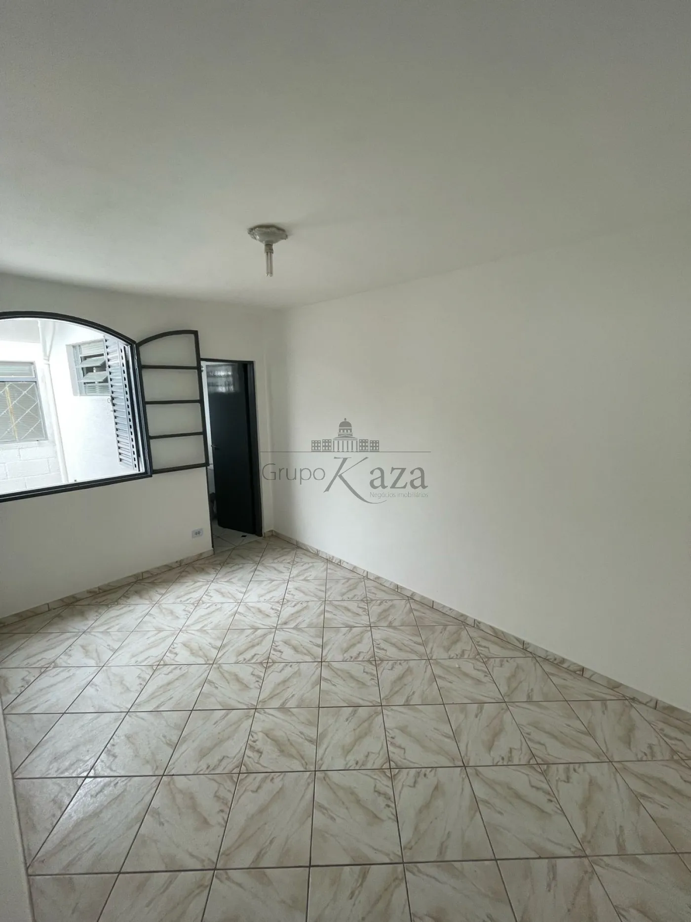 Foto 2 de Casa Padrão em Parque Califórnia, Jacareí - imagem 2 Foto 2 de Casa Padrão em Parque Califórnia, Jacareí - imagem 2