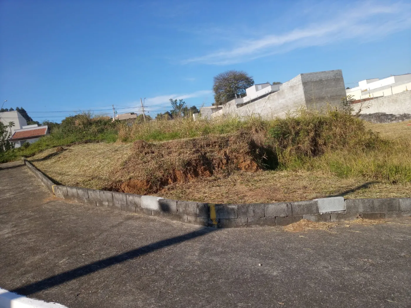 Foto 1 de Terreno Padrão em Loteamento Portal Santa Inês, São José dos Campos - imagem 1