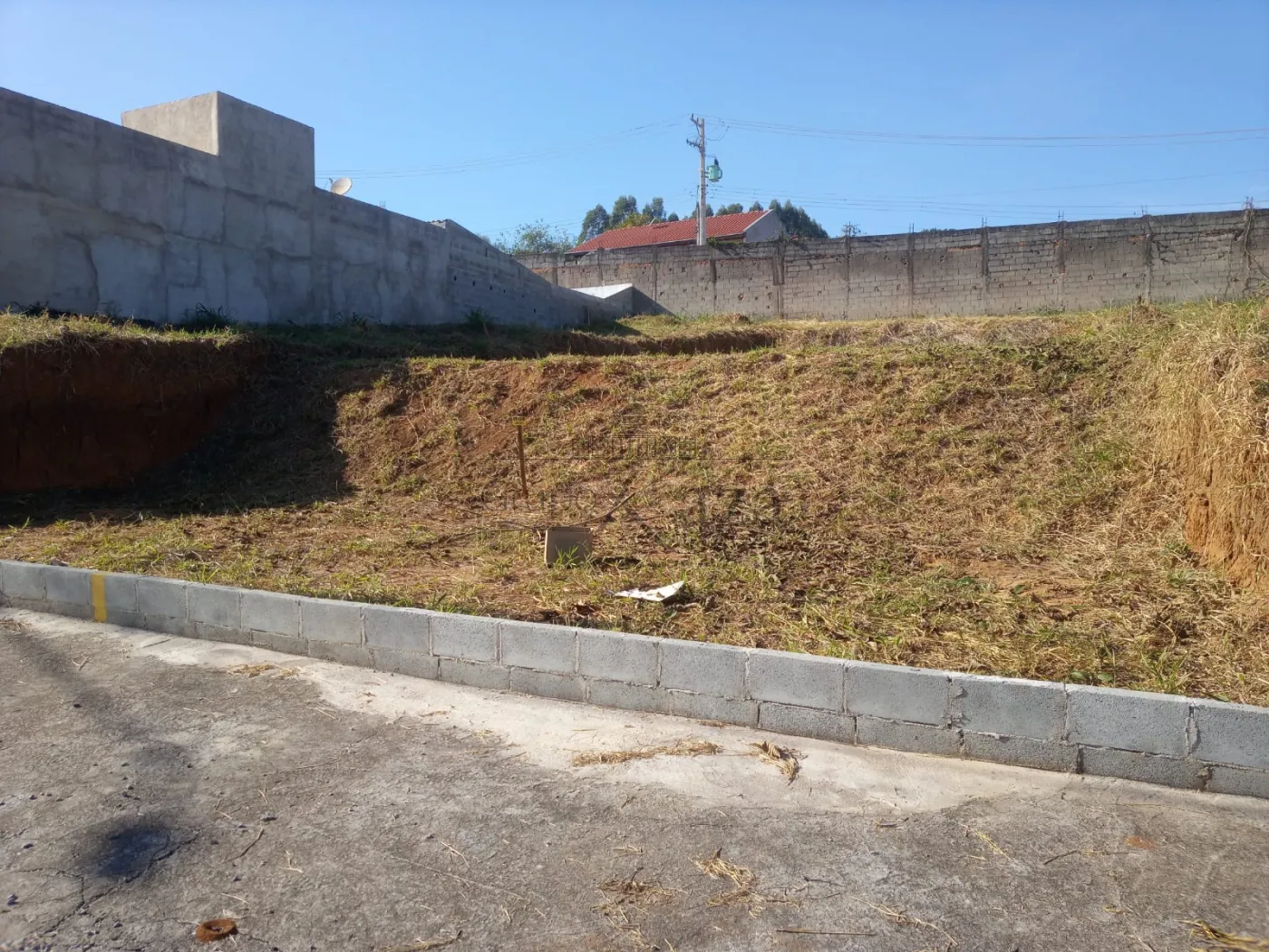 Foto 1 de Terreno Padrão em Loteamento Portal Santa Inês, São José dos Campos - imagem 1