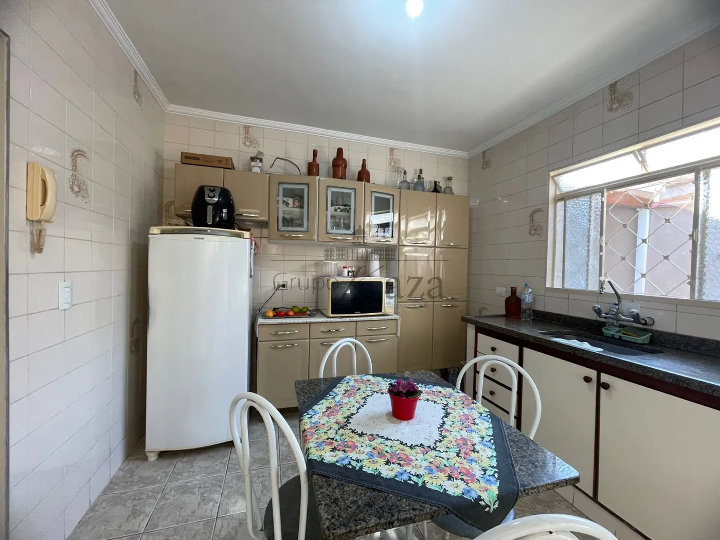 Foto 7 de Casa Padrão em Jardim Marcondes, Jacareí - imagem 7