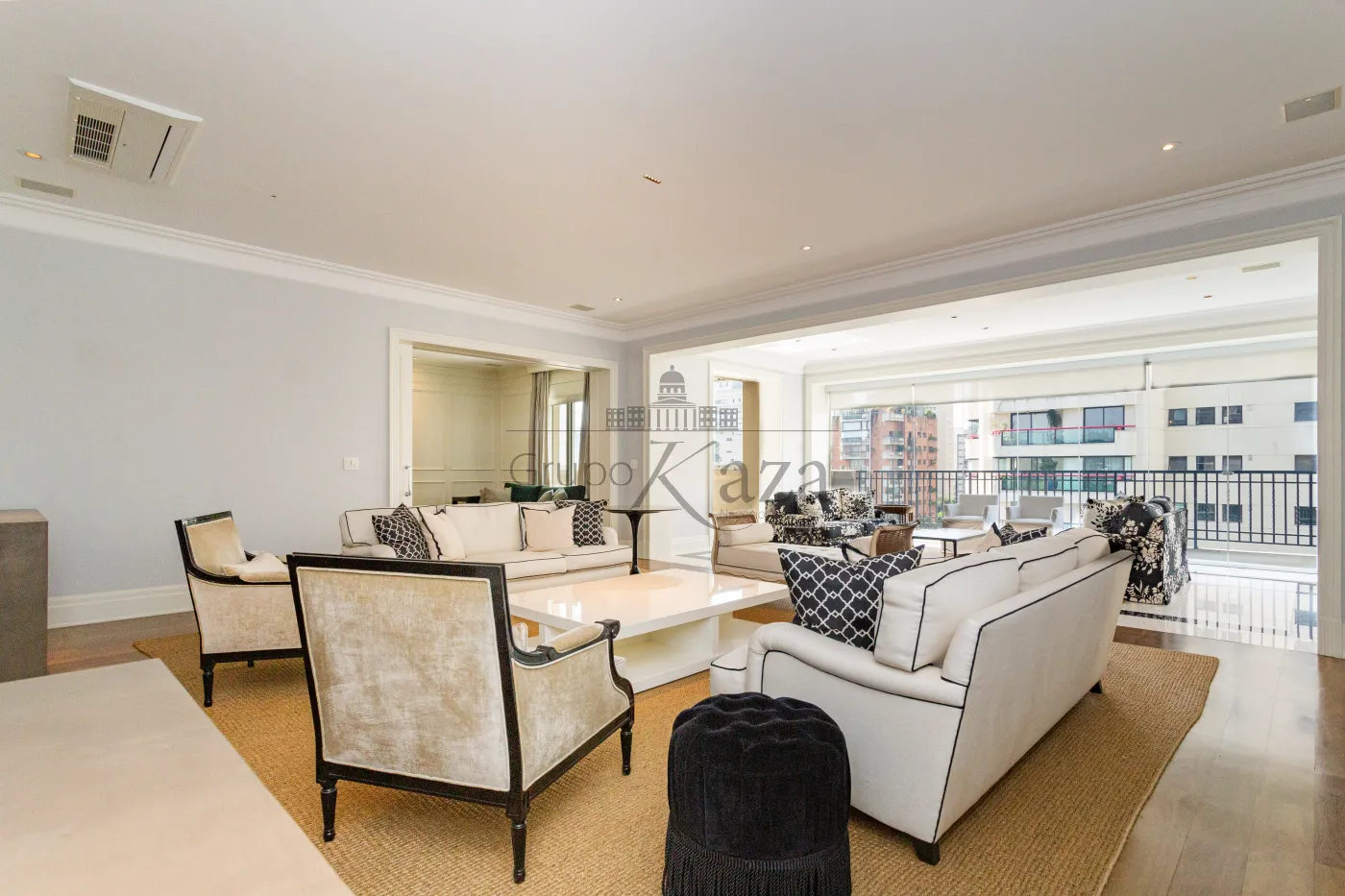 Foto 3 de Apartamento Padrão em Jardim Europa, São Paulo - imagem 3