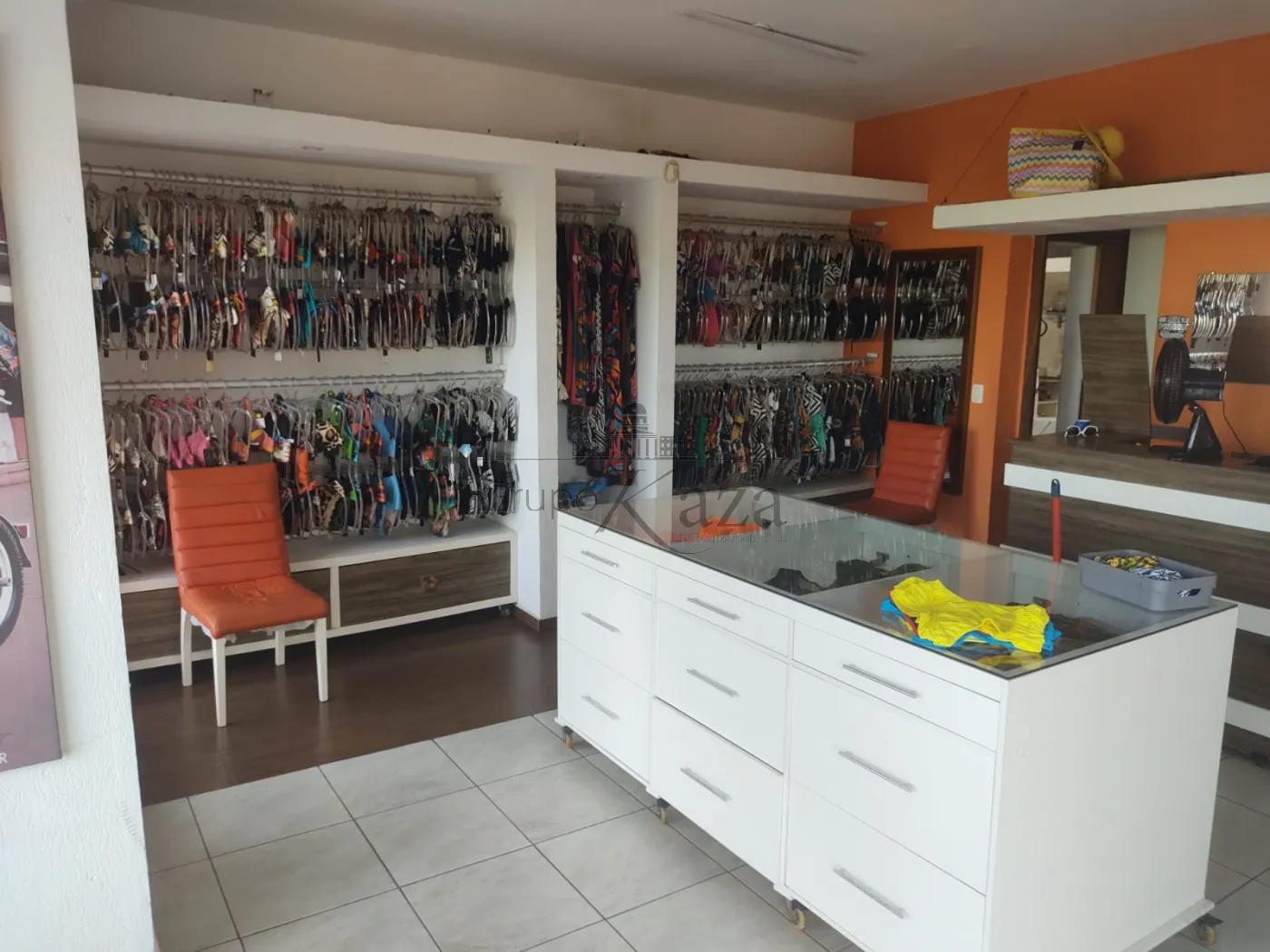 Foto 4 de Comercial Loja em Jardim Porto Novo, Caraguatatuba - imagem 4