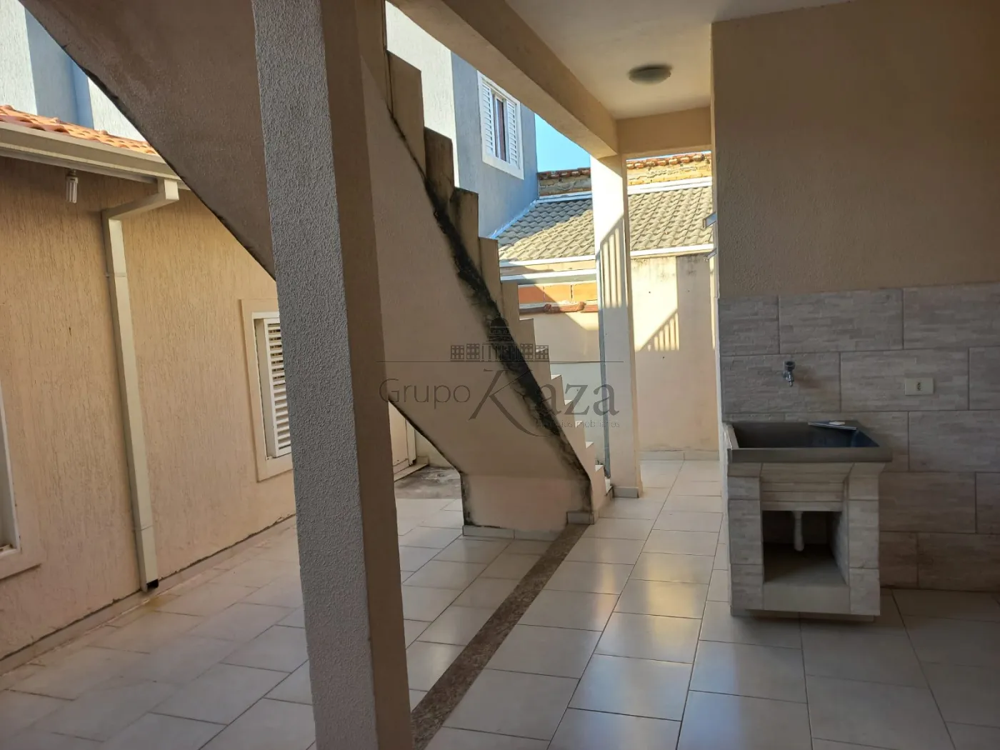 Foto 22 de Casa Padrão em Jardim Siesta, Jacareí - imagem 22