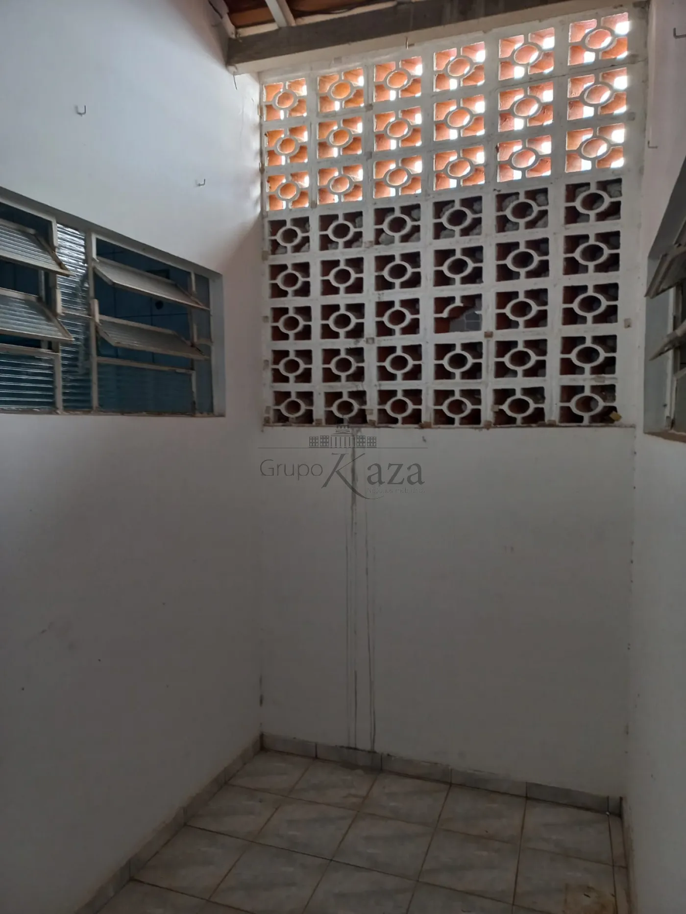 Foto 17 de Casa Padrão em Jardim Siesta, Jacareí - imagem 17