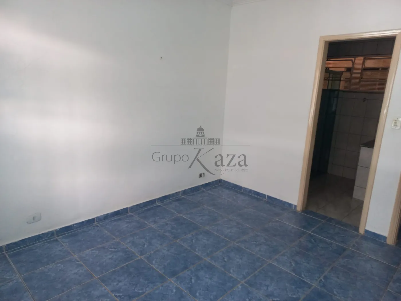 Foto 14 de Casa Padrão em Jardim Siesta, Jacareí - imagem 14