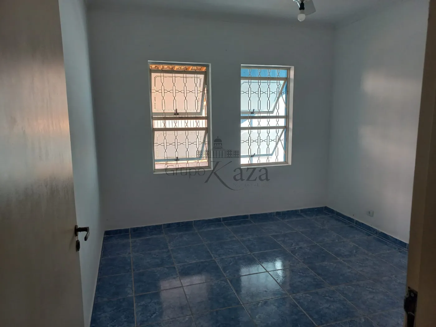 Foto 4 de Casa Padrão em Jardim Siesta, Jacareí - imagem 4