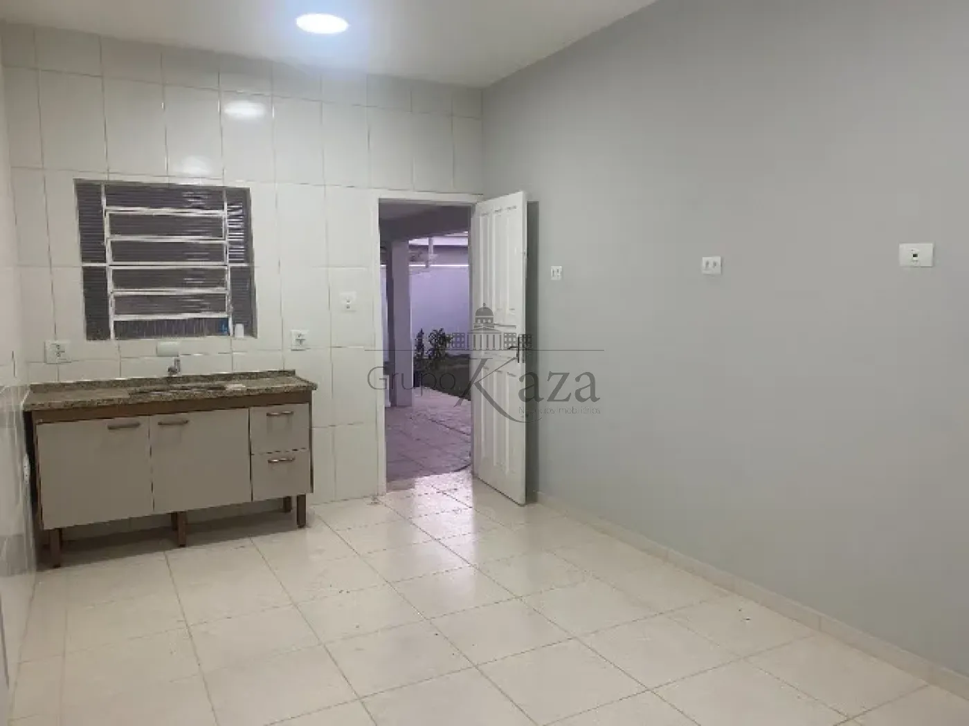 Foto 4 de Casa Padrão em Jardim Santa Maria, Jacareí - imagem 4